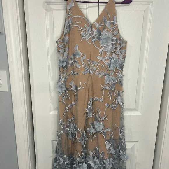 Dress the population - Picture 2 of 7